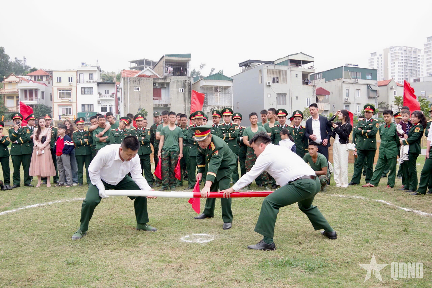Bộ CHQS tỉnh Quảng Ninh tổ chức hoạt động vui xuân, nâng cao đời sống tinh thần bộ đội